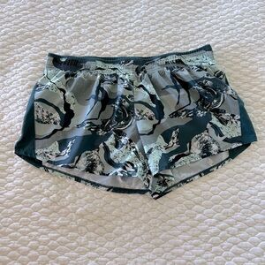 Nike dri-fit running shorts size XL camo